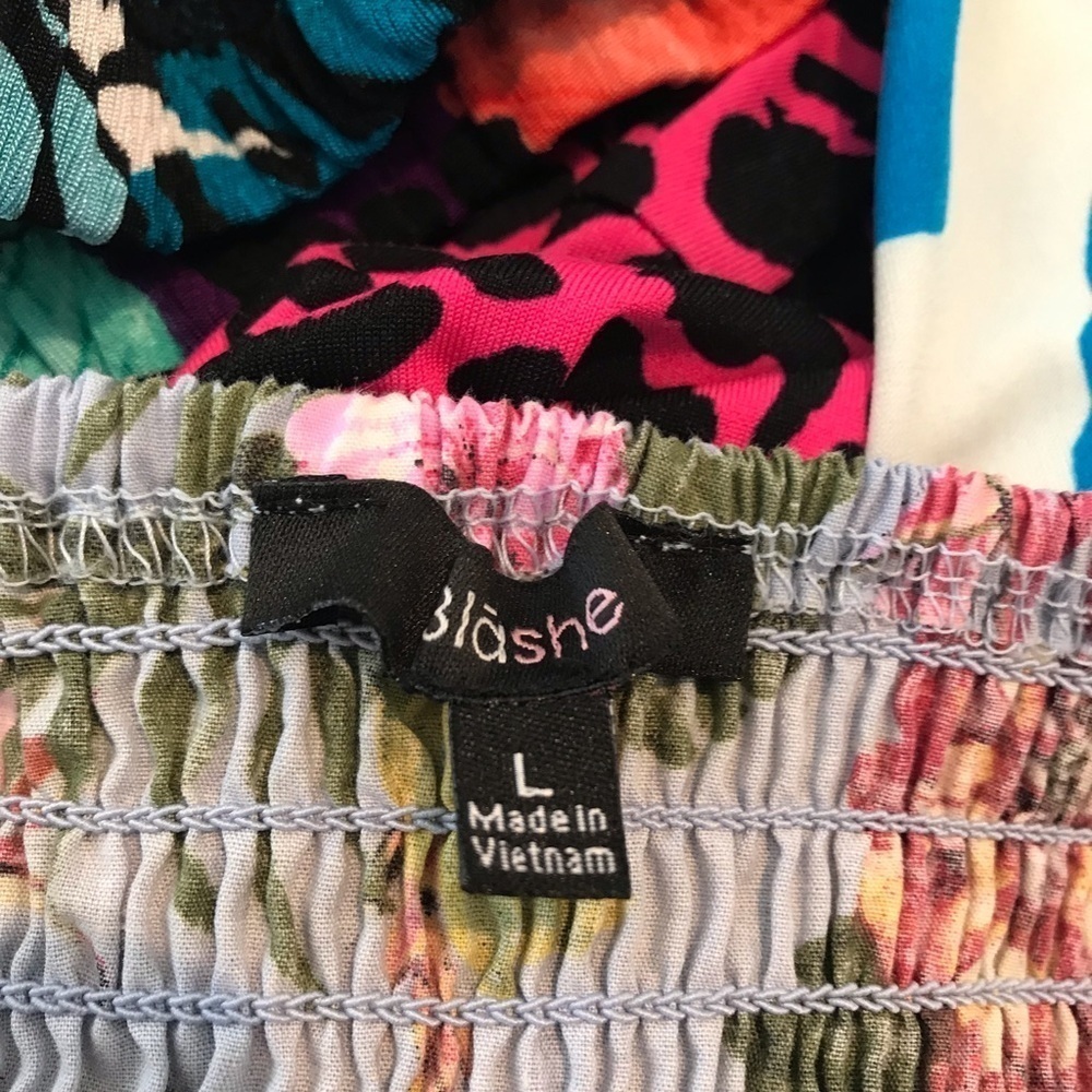 Floral Top - Picture 4 of 4